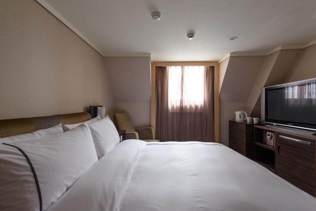 K Hotel Taipei Exterior photo