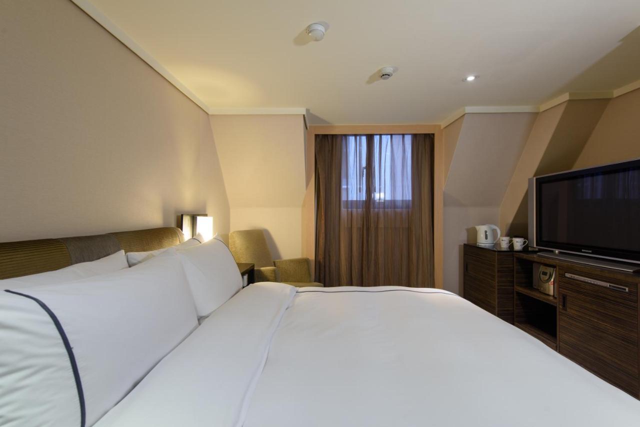 K Hotel Taipei Exterior photo