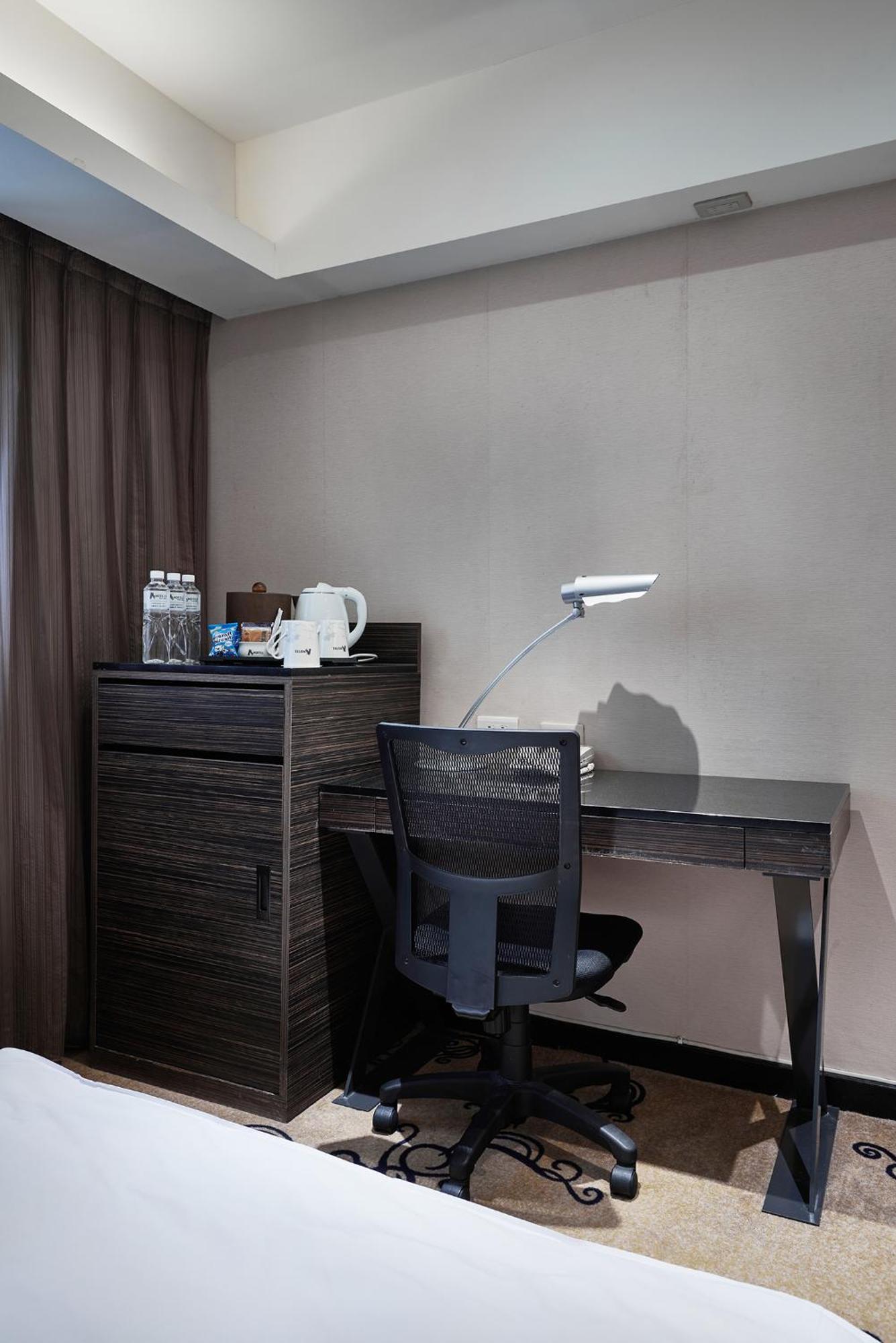 K Hotel Taipei Exterior photo